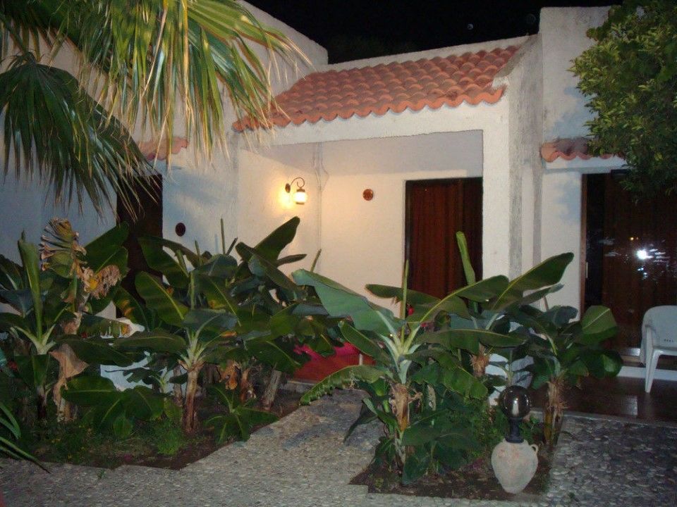 Oasis Hotel Bungalows Afandou Rhodes Zewnętrze zdjęcie